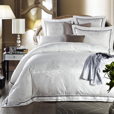 4-Piece Set of European-Style Light Luxury Bedding