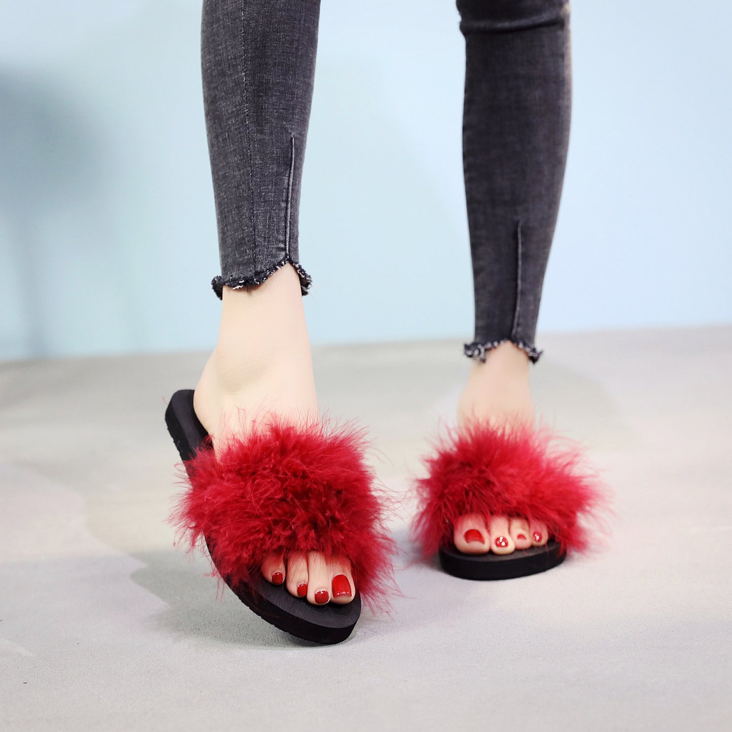 Ostrich wool flat slippers