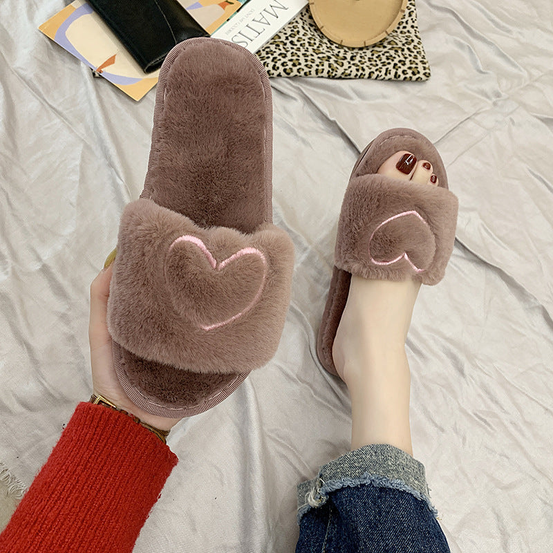 Plush slippers for women