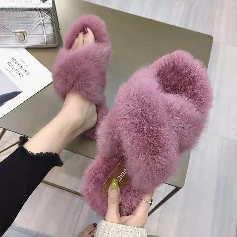 Cross hairy slippers