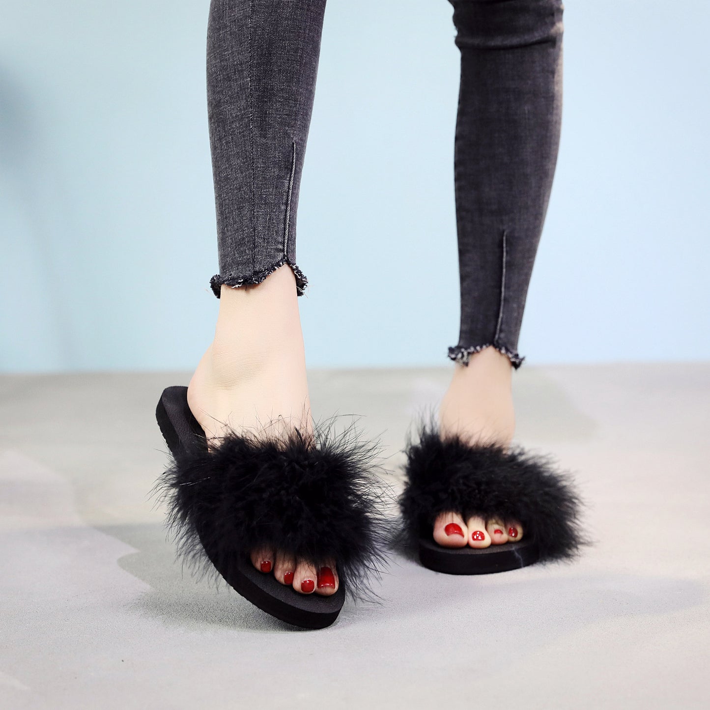 Ostrich wool flat slippers